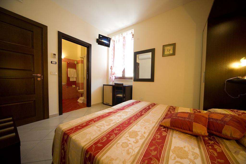 Quattro Ducati Hotell Trani Rom bilde