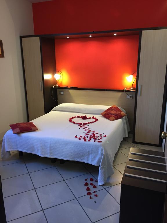 Quattro Ducati Hotell Trani Eksteriør bilde